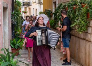 Porečko ljeto - ples na svili, puno glazbe i zabave!