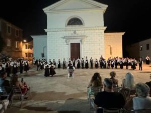 Održana "Večer Mafrine" - Izvedba starih veloluških plesova