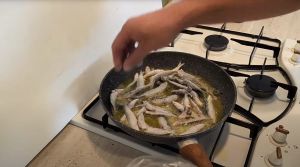 SRDELICE ILI PAPALINE Fast food dalmatinska večera by Ivo Kronja