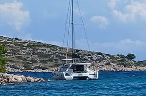 FOTO/VIDEO Nasukan katamaran na otok Žut, drugi se stvorio odma do njega i nastao kaos: "Zvao sam 112, pitali su me ima li ozlijeđenih..."