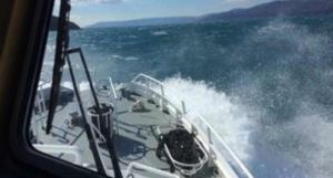 KRENULI NA SUP-ovima PO OLUJNOJ BURI Na obali Krka pronađeni Nijemci za kojima se tragalo