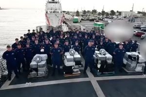 Velika akcija na Karibima: "Filmska potjera kroz šestmetarske valove i rekordna zaplijena droge!"