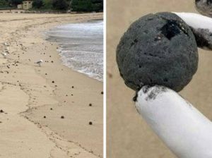 Misteriozne crne kuglice preplavile plaže - Testiranjem utvrđeno da nastaju od kemikalija!