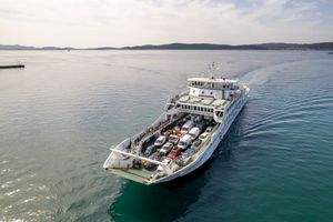 Povećan broj polazaka na trajektnoj liniji Preko-Ošljak-Gaženica (Zadar)