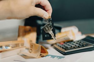 Dvojac u Splitu iznudio veliki novac. Prijetili su otkrivanjem ljubavnih odnosa!