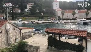 ŠĆIGA NA ŠOLTI "More se odjednom tako povuklo uz zaglušujuću buku, da su brodice u dnu uvale ležale na dnu!"