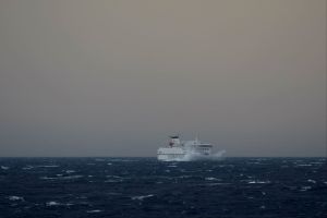 NEPOVOLJNI UVJETI NA JADRANU Jadrolinija poslala priopćenje: "Naše posade prate procjene i sigurnosna upozorenja"