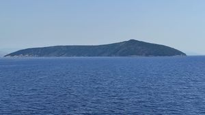 Vlada preuzela davanje koncesije na pomorskom dobru za izgradnju i gospodarsko korištenje ribogojilišta na otoku Plavniku