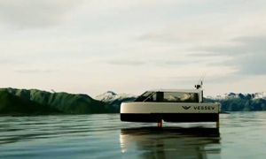 Električni brod "leti" iznad površine mora, a krstarenje košta 100 eura