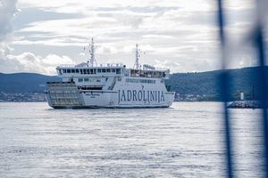 Otočani za sada ipak neće blokirati luku Brbinj na Dugom Otoku: "Jadrolinija obećala povratak starog trajekta!"