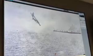VIDEO Američki vojni zrakoplov se srušio u more - Objavljena i snimka!