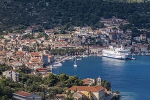 Jednokratna izmjena reda plovidbe na liniji Split - Vis