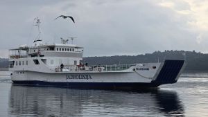 Stanovnici Žirja pripremaju prosvjed zbog trajekta: "Vječna saga oko kapetana 'Bonace'" - Jadrolinija: "Zapovjednik je jedini odgovoran za odluku o isplovljavanju!"