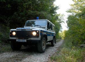 Policija u Umagu spriječila krijumčarenje Turaka kroz istarske šume prema Sloveniji