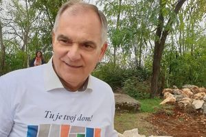 Župan splitsko - dalmatinski Makaranima na rivi predstavljao ideje i projekte