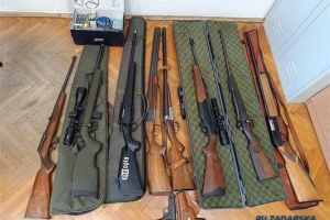 Na području NP Paklenica lovačkom puškom odstrijelio divokozu - Ovo je arsenal koji je kod njega pronađen!