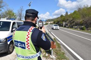 Crikvenička policija u par sati zabilježila čak 87 prometnih prekršaja