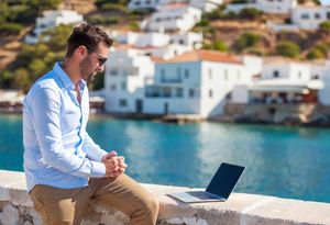 Poziv na online edukaciju: "Scroll, Post, Repeat: Moć online prisutnosti"