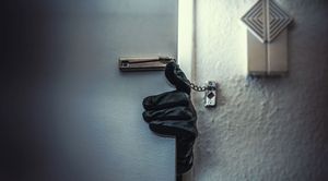 Policija u Šibeniku zatekla muškarca usred provale u kuću