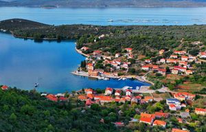 Krao alat na Dugom Otoku