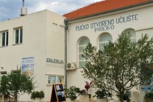 Općina Preko isplatila 2,5 mil. eura austrijskom odvjetniku: "Zamalo su ostali bez Društvenog doma, a onda je novce stvorilo Ministarstvo"