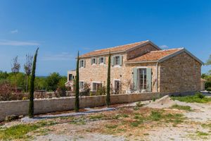 Heraki su istarsko mjesto s više bazena nego stanovnika