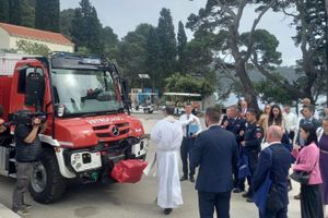 Svečana primopredaja vatrogasnog vozila u Nacionalnom parku Mljet
