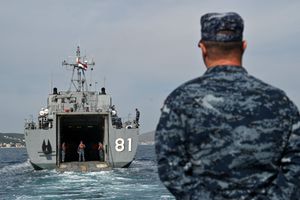 FOTO Zajednička vježba Gromova i Hrvatske ratne mornarice kod Splita