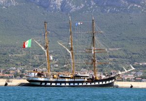 Posjet talijanskog školskog jedrenjaka “PALINURO” HRM-u