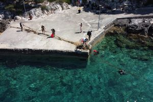 Velika ribarska mreža izvučena iz mora kod Obonjana