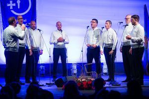 VIDEO Večer debitanata: Klape Pharia i Arija izborile nastupe na 59. FDK Omiš