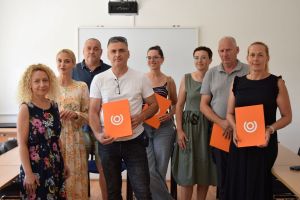 Veliko zanimanje za Program ekološkog pčelarenja u NP Krka