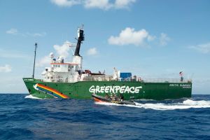 Greenpeaceov brod Arctic Sunrise na fosilno gorivo dolazi u Hrvatsku prosvjedovati protiv - fosilnog goriva!