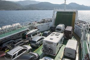 OD SUTRA Otočani imaju pravo prvenstva ukrcaja na 2 linije između Krka i Cresa