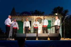 Održan 22. Susret klapa u Povljani – Večer klapske pjesme, tradicije i glazbene emocije