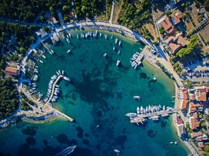 RADOVI NAJESEN Kreće rekonstrukcija i dogradnja luke Martinšćica na otoku Cresu