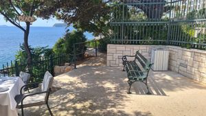 Grad Dubrovnik uredio stazu na pomorskom dobru, koju su građani prethodno oslobodili od okupatora