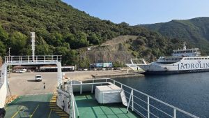 Počinje prioritetni ukrcaj otočana u luci Merag na Cresu