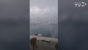 VIDEO Pogledajte snimke iz Splita: "Nosilo je sve pred sobom!" Policija: "Ljudi, budite oprezni!"