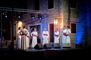 MEDITERANSKA POZORNICA Festival klapske pjesme “Jelsa od versa”