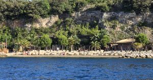 Dubrovčanin: "Okružili me i potjerali s plaže ako ne platim 75 eura za ležaljku" - Podkoncesionarka: "Ja se ne sjećam da se to dogodilo, mi radimo po starom zakonu, ne novom"