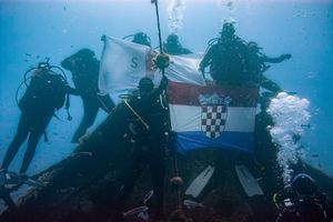 Dubrovački ronioci obilježili Oluju čisteći podmorje ispred poluotoka Prevlake