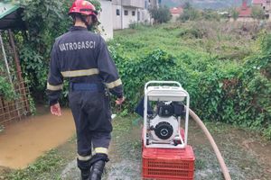 U Metkoviću u 24 sata palo 130 litara kiše po metru četvornom: "Voda je potopila i stambene prostore!"