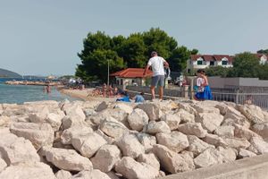 Nautičar: "Zašto ACI u Dalmaciji svoje goste tretira kao koze i moramo preskakati ogradu?" Direktor marine: "Štitimo interese svojih gostiju