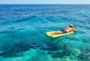 OTPLUTAO NA OTVORENO MORE Brzom intervencijom pomorske policije kod Ičića spašen mladić