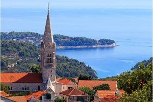 ČA, KAJ, ŠTO Jezično - pjesnička smotra u Selcima na Braču kao spomenik "kontra" fašizmu!