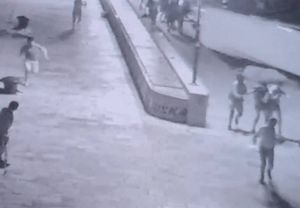 SULUDO Procurila snimka udara broda u splitsku obalu: "Ljudi se panično razbježali s Matejuške, a tragedija izbjegnuta za dlaku!"