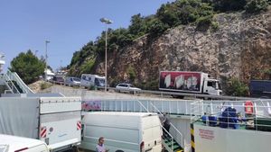 U prekidu ﻿katamaranska linija Pula-Zadar, kilometarske kolone na cestama