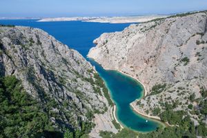 PROVJERITE KVALITETU MORA Digitalna inovacija u jednoj od najljepših jadranskih uvala!