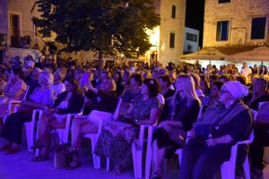 Arije pod zvijezdama osvojile kaštelansku publiku